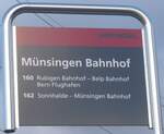 (212'891) - BERNMOBIL-Haltestellenschild - Mnsingen, Bahnhof - am 14.