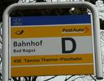 (230'552) - PostAuto-Haltestellenschild - Bad Ragaz, Bahnhof - am 12.