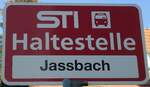 (136'785) - STI-Haltestellenschild - Jassbach, Jassbach - am 21.