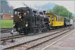 Die BFD HG 3/4 N° der Blonay Chamby Bahn erreicht mit dem Riviera Belle Epoque Zug als der von Chaulin als Leermaterial zugeführt wird Blonay. Ab Blonay kann der Zug von Fahrgästen genutzt werden. Ziel der Fahrt ist Vevey. (Und nat ...