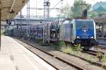 EU43-006 der PKP Cargo mit den Fiat Autozug in Berlin-Lichtenberg und fhrt nach Wustermark.