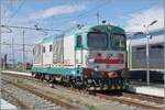 In Reggio di Calabria Centrale wartet die FS D 245 040 (92 83 2245 040 I-TI) als Lokzug auf die Abfahrt. 

18. M�rz 2026