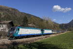 412 004 und 412 xxx mit einem KLV am 8. April 2017 bei Freienfeld/Campo di Trens.