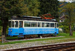 Der SSiF Ce 2/4 Nr.4 Denkmal-Triebwagen  (ex FRT, ex TLo, ex.RhSt.Ce 2/4 Nr.11) am 15.09.2017 in Santa Maria Maggiore. Der Triebwagen wurde 1911 von MAN/MFO für die Strassenbahn Altstätten–Berneck (RhSt.) als Ce 2/4 Nr.11 gebaut, 1946 wurde er von der Tram Locarno (Tramvie Elettriche Locarnesi (TLo)), zusammen mit dem Triebwagen 12, übernommen.  Nach der Einstellung des Trambetriebes Locarno im Jahre 1960 gelangten die beiden Triebwagen Ce 2/4 4 und Ce 2/4 5 zur SSIF nach Domodossola. Der Triebwagen 4 ist seit den Neunzigerjahren beim Bahnhof Santa Maria Maggiore als Denkmal aufgestellt und der Triebwagen 5 wurde vom Museum Ogliari in Ranco übernommen.  SSIF ist die Abkürzung der Società subalpina di imprese ferroviarie,die sich auch Ferrovia Vigezzina nennt. 