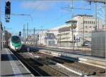 Der FS Trentalia ETR 610 004 (UIC 93 85 5 610 404-1 CH-TI) in der neuen Trenitalia eC Farbgebung verlässt als EC 40 Lausanne in Richtung Genève. Die erste Begegnung mit dem  neuen  ETR 610 war interessant und es wird sicher noch weitere Bilder bei bessern Verhältnissen geben, sie ist aber auch Ansporn, die  alte  Farbgebung noch so oft wie möglich festzuhalten. 16. Dezember 2024
