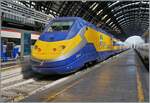 In Milano Centrale steht ein von der Form her bekannter Zug, jedoch in einer noch nie gesehenen Farbgebung: Der RFI ETR 500 mit dem Triebkopf 93 83 2404 648-2 I-RIF  Diamante 2.0 .
17. Sept. 2025 In Milano Centrale steht ein von der Form her bekannter Zug, jedoch in einer noch nie gesehenen Farbgebung: Der RFI ETR 500 mit dem Triebkopf 93 83 2404 648-2 I-RIF  Diamante 2.0 .
17. Sept. 2025