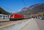 Die ÖBB Taurus III 1216 009 / E 190 008 (91 81 1216 009-1 A-ÖBB) mit dem Eurocity EC 81 nach Bologna Centrale (München Hbf - Innsbruck Hbf - Verona Porta Nuova - Bologna Centrale), vom