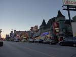 (152'903) - Im Vergn�gungsviertel von Clifton Hill am 15.