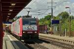 Im Bahnhof von Rodange haben die Lok's umgesetzt, nun zieht CFL Lok 4006 mit 4001 den kurzen Güterzug nach Petange.