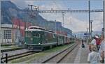 Der Extrazug wird in Meiringen auf Gleis vier von SBB HGe 4/4 I N° 1992 'Giswil abgestellt. 

23. August 2025