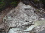 (191'149) - Kleiner Bach im Wai-O-Tapu Thermal Wonderland am 23.