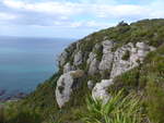 (190'737) - Felsen am Mount Maunganui am 21.