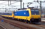 NS 186 029 treft am 26 März 2017 in Rotterdam Centraal ein.