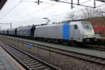 Am 16 Dezember 2019 treft HSL 186 551 mit ein Getreidezug in Oss ein.