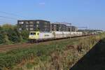 Am 23 Augustus 2023 durchfahrt CapTrain 186 153 mit der aus Bottrop kommender Kohlezug Tilburg-Reeshof.