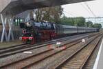 SSN 01 1075 steht am Schlss den letzten Dampfpendelzuges von Terug naar Toen des Tages nach Beekbergen in Dieren am 6 September 2025. 