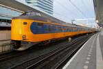 Am 5 April 2018 steht 4012 in Arnhem als IC-Zug nach Zwolle.