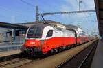 Ganz ins CityJet-Design steht am 22 Mai 2023 ÖBB 1116 181 in Breclav.