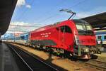 SPIRIT OF PRAHA' 1216 229 schiebt ein RailJet nach Praha hl.n. aus Brno hl.n. aus am 2 Juni 2015.