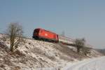 Am eisigen 12.02.12 kam 2016 074-4 mit ihrem RE aus Linz nach Mnchen bei Markt Schwaben des Weges.