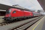 Am 15 September 2024 steht 1016 034 mit ein Kurz-IC in Klagenfurt Hbf.