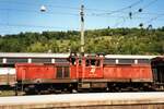 Am 27 Mai 2002 durchfahrt ÖBB 1063 019 Feldkirch.