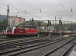 Die 1216 940 und die 541 002 am 22.08.2009 mit einem KLV-Zug im Salzburger Hbf.