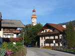 (196'843) - Kirche und H�user am 11.