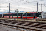 Der fünfteilige Meterspur-Straßenbahn-Triebwagen StH ET 127 der Stern & Hafferl Verkehrsgesellschaft m.b.H.