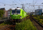 Die an die FlixTrain GmbH (München) vermietete SIEMENS Vectron AC 193 437 (91 80 6193 437-1 D-ELOC) der ELL - European Locomotive Leasing (Wien) fährt am 18 Juni 2025 mit dem FlixTrain FLX 1233 (Köln Hbf nach Berlin Hbf) in den Hauptbahnhof Köln ein.

Die Vectron AC wurde 2023von Siemens Mobilitiy in München-Allach unter der Fabriknummer 23571 gebaut und an die ELL geliefert. Diese Vectron Lokomotive ist als AC – Lokomotive (Wechselstrom-Variante) mit 6.400 kW Leistung und für eine Höchstgeschwindigkeit von 200 km/h konzipiert. Sie wurde in der Vectron Variante AC B14 ausgeführt und hat so die Zulassungen für Deutschland, Österreich, Ungarn, Tschechien, Slowakei, Rumänien und Bulgarien (D / A / H / CZ / SK / RO / BG). So besitzt die Variante AC B14 folgende Zugsicherungssysteme:
ETCS BaseLine 3, sowie für 
Deutschland (PZB90 / LZB80 (CIR-ELKE I))
Österreich (ETCS Level 1 mit Euroloop, ETCS Level 2, PZB90 / LZB80)
Ungarn (ETCS Level 1, EVM (Mirel))
Tschechien und Slowakei (LS (Mirel))
Rumänien und Bulgarien (PZB90)
