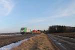 ER20-01 mit dem Wiesau Containerzug Wiesau - Hamburg im Abendlicht bei Oberteich.