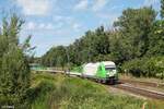 ER20-03 mit einem Leeren Holztransportzug aus Wiesau in Richtung Regensburg in Reuth bei Erbendorf.