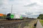 ER20 04 zieht die ersten 3 Wagen raus aus dem Terminal in Wiesau.