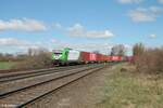 ER20 03 mit dem Wiesauer Containerzug aus Hamburg bei der Einfahrt in Wiesau/oberpfalz.