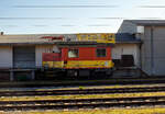 Der X 534 Turmtriebwagen X 20.641 (99 81 9431 016-0 A-StH / X 534 067-4) der Stern & Hafferl Verkehrsgesellschaft m.b.H., ex BB X 534.067-4, ist am 04 April 2025 im Bahnhof Vorchdorf-Eggenberg