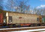 Drehgestellflachwagen mit vier Radstzen, verschiebbarem Planenverdeck und Lademulden fr Coiltransporte, der Rail Cargo Austria (ein Unternehmen der BB), eingestellt als 31 TEN-RIV 81 A-BB 4874