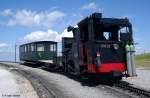 Schneebergbahn: die um 1900 von Krauss / Linz gebaute Lok 999.02   Klosterwappen   mit Nostalgie-Dampfzug steht zur Talfahrt bereit, Zahnradbahn Puchberg - Hochschneeberg, fotografiert in der