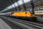 NS 193 766 steht mit der NightJet nach Wien in Amsterdam Centraal am 7 Juli 2021.