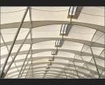 Zelt�hnliche Dach �ber dem U-Bahnhof Fr�ttmaning in M�nchen.