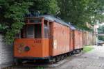 STRASSENBAHNBETRIEBE IN POLEN
Historische Strassenbahn in BRESLAU
Die am 19. August 2014 in Breslau per Zufall entdeckten Strassenbahnen warten im Freien abgestellt auf die Aufarbeitung. Auf die Breslauer Strassenbahnfreunde wartet somit noch viel Arbeit.  
Foto: Walter Ruetsch