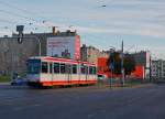 STRASSENBAHNBETRIEBE IN POLEN
Strassenbahn LODZ
Auf dem Strassenbahnnetz sind auch Gebrauchtwagen aus Bielefeld, Ludwigshafen und Mannheim im Einsatz. Am 20. August 2014 konnte der Dwag M6S 324 ex Ludwigshafen mit der  historischen Lackierung fotografiert werden.  
Foto: Walter Ruetsch