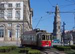 Bahnen in Portugal: Die drei verbliebenen Strassenbahnlinien 1, 18 und 22 von Porto werden mit historischen zweiachsigen Motorwagen betrieben.