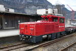 (283'295) - zb-Rangierlokomotive - Nr. 104'003-9 - am 19. Dezember 2025 im Bahnhof Meiringen