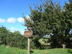 (190'865) -  Ortstafel  von Hobbiton am 22.