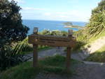 (190'755) - Wegweiser am Mount Maunganui am 21.