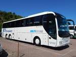 MAN Lion's Coach von KE's Bussar aus Schweden im Stadthafen Sassnitz.