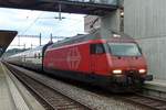 SBB 460 093 hält am 28 Mai 2019 in Spiez.