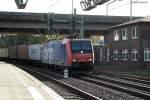 482 007-2 fuhr mit einen intermodal am 24.10.13 durch hh-harburg