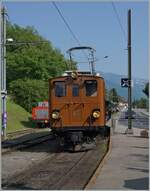 Die RhB Bernina Bahn Ge 4/4 81 der Blonay-Chamby Bahn manövriert in Blonay.

9. Juni 2025