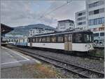 Nachdem der MOB Be 4/4 1006  (ex  Bipperlisi ) mit dem alten MOB D 31 beim Dépôt gestandeh hatte, wurde das Gespann auf ein Abstellgleis im Bahnhof von in Vevey verschoben.

12. Sept. 2024